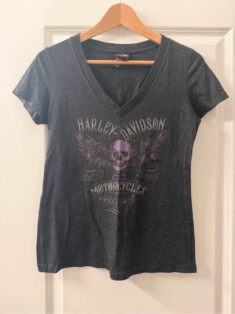 Harley-Davidson Black V-Neck Tee with Purple Skull and Wings Sunbury Ohio